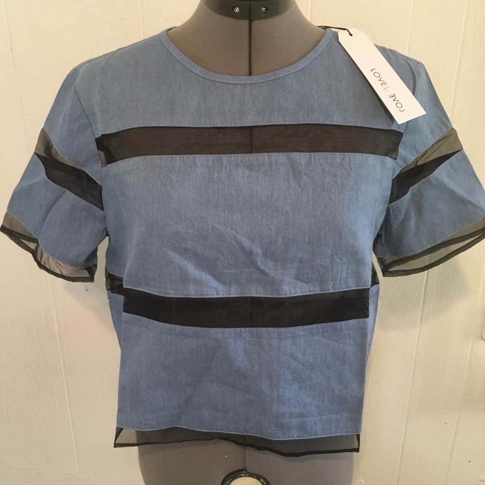 NWT Love & Love Light denim detailed crop top